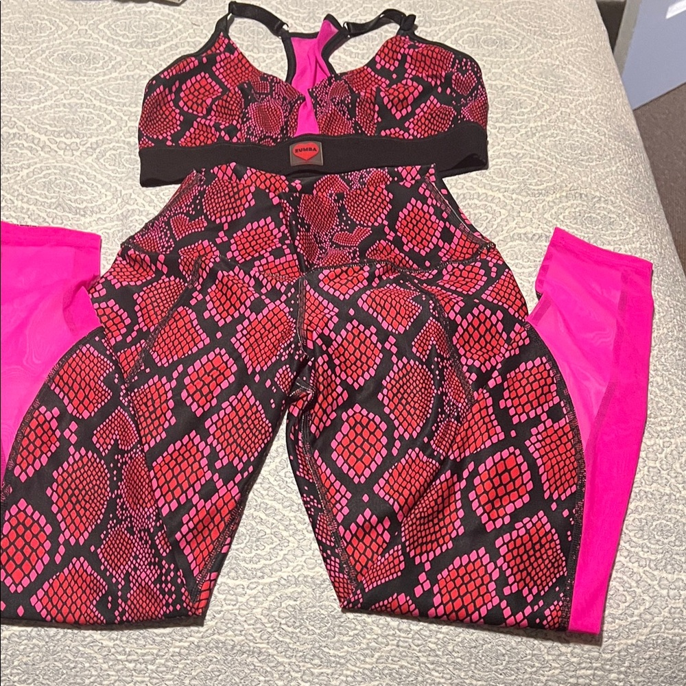 Zumba Fitness Black and Pink Snakeskin Activewear new no tags